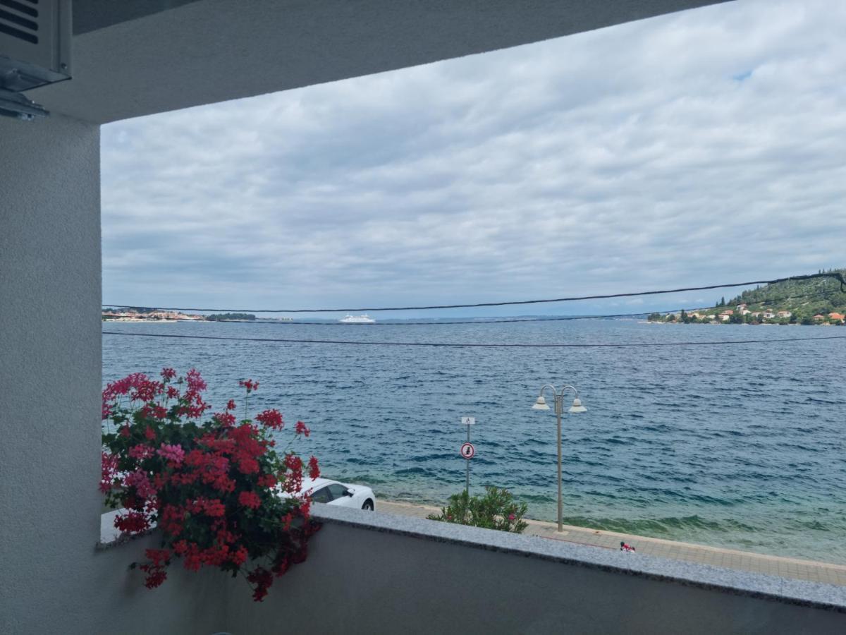 Kamena Kuca Pandorovica Apartment Kali Luaran gambar