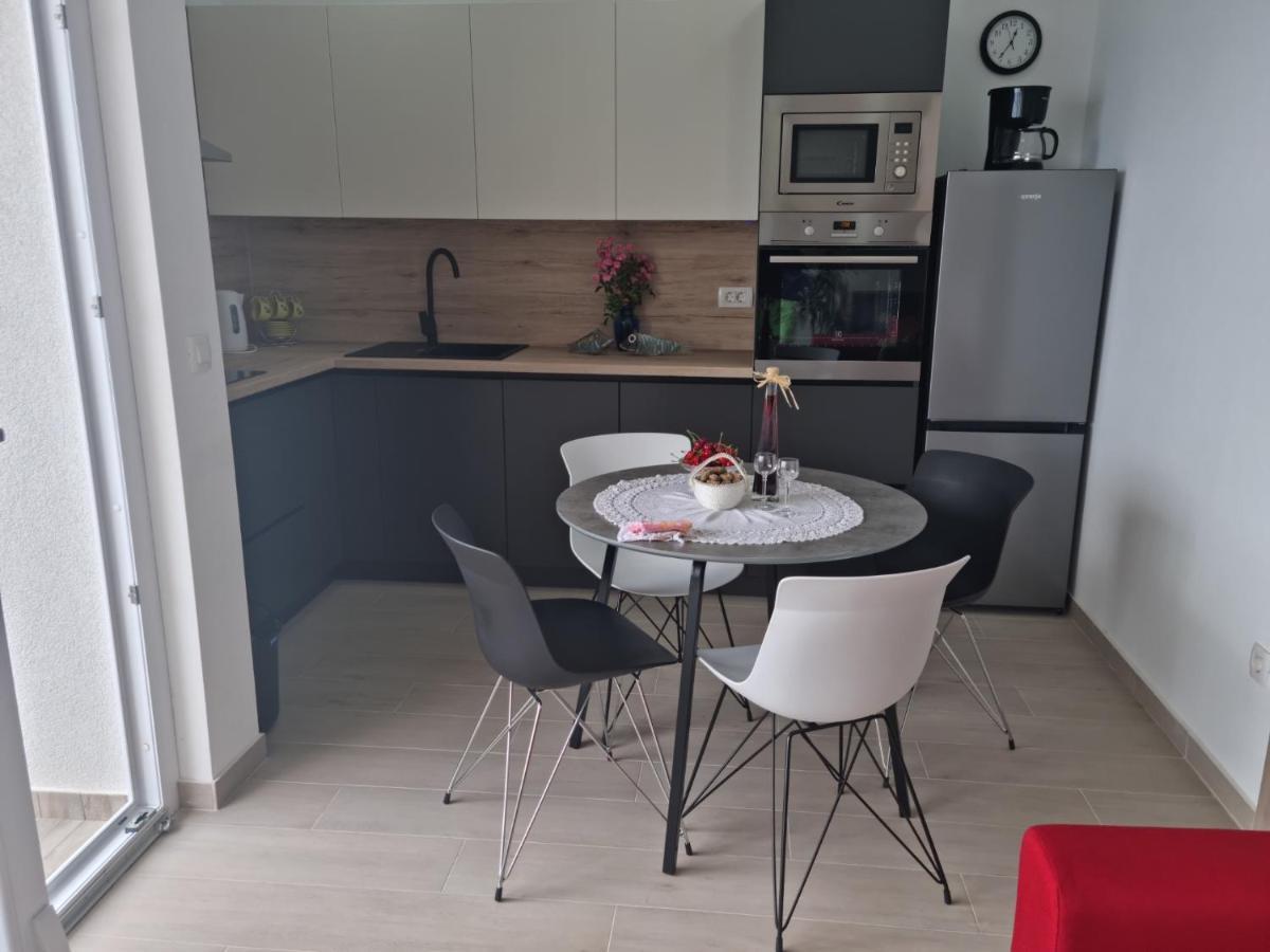 Kamena Kuca Pandorovica Apartment Kali Luaran gambar